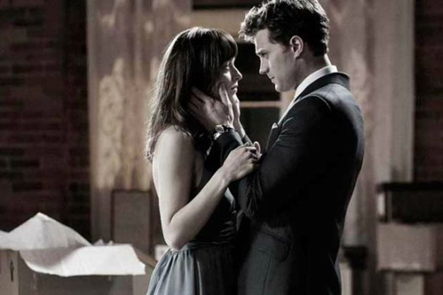 Hoy se estrena Cincuenta sombras más oscuras: Odiada y aclamada - La - Ver Online 50 Sombras Mas Oscuras
