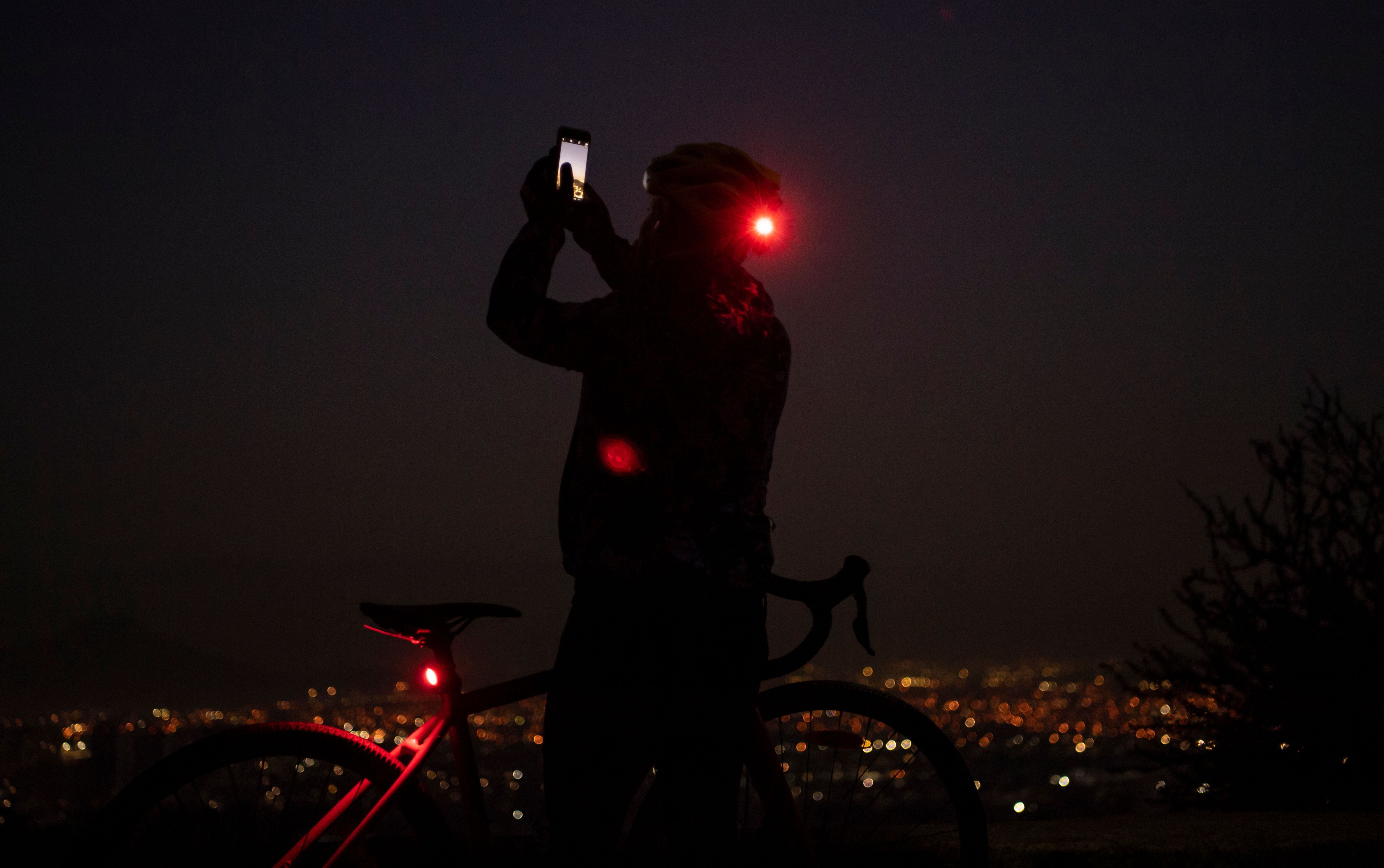 Chile se prepara para el último eclipse de 2021 que se podrá ver en todo el país: alcanzará una cobertura de 98%