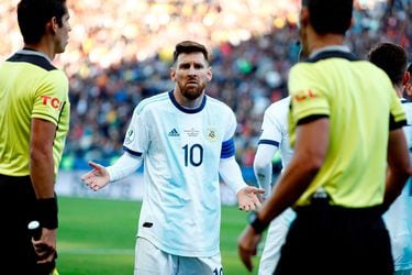 Vicepresidente de la AFA advierte a Messi: "Si no tiene pruebas, deberá pedir disculpas"
