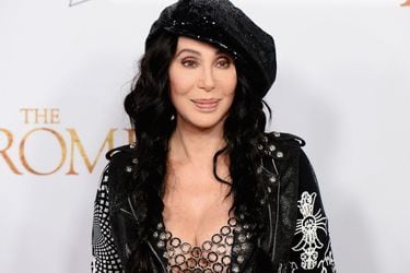 ¿Por qué acusaron a Cher de contratar a cuatro hombres para secuestrar a su hijo menor?