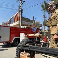 Ataque suicida en escuela de capital de Afganistán deja al menos 19 muertos