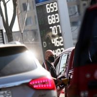 Venta de combustibles da signos de mejora: en noviembre se ubica 12% bajo igual mes de 2019 