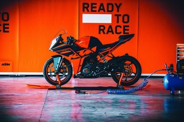 KTM RC 390: arriba la nueva motocicleta preparada para tomar la delantera