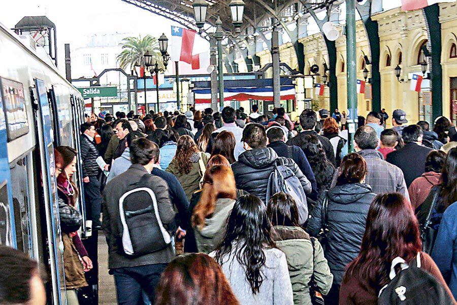 Imagen-Tren-Central-Nos-Alameda-Hora-Punta--(44233549)