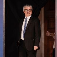 “Ambición, pragmatismo y búsqueda de acuerdos”: Marcel destaca a expresidente Piñera tras participar en guardia de honor