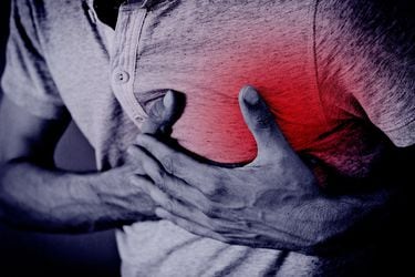 Cinco señales de que podrías sufrir un ataque cardiaco según un cardiólogo