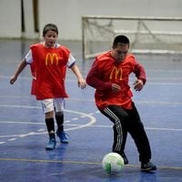 Arcos Dorados y la Asociación de Municipalidades de Chile se unen para promover la actividad física