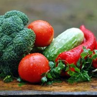 Estudio descubre que esta popular verdura puede prevenir la segunda causa de muerte en el mundo