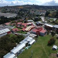 Rector con licencia, $91 mil millones de deuda y un plan cuestionado: Universidad Austral enfrenta su peor crisis