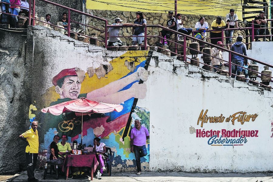 In The Caracas Slums That Loved Chavez Maduro Is Now Despised (45452265)