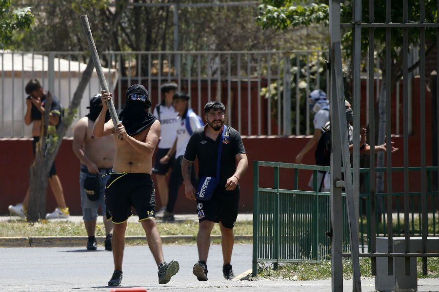 Hinchas de Colo Colo en La Florida