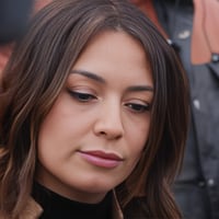 Juez rechaza petición de prisión preventiva y deja con arresto domiciliario a Camila Polizzi y a otros cuatro imputados en “caso lencería”