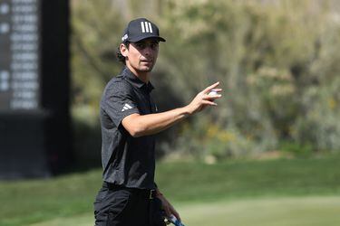 LIV Golf: Niemann cierra una irregular segunda jornada en Tucson, pero Mito Pereira escala