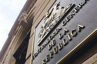 Contraloría solicitó informe a municipalidades de Las Condes y Vitacura sobre entrega de subvenciones a organizaciones sociales entre 2019 y 2021