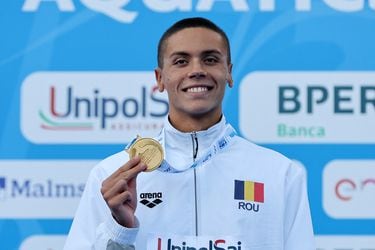 La historia de David Popovici, el joven que deslumbra al mundo a sus 17 años con un récord mundial en natación