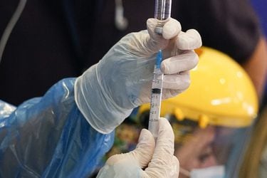 Avanza vacunación contra el Covid para grupos prioritarios: Hoy será el turno de personas entre 16 y 21 años