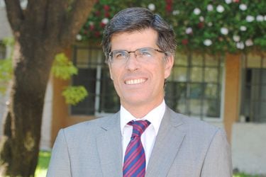Director del Colegio Cordillera, el mejor en resultados PDT: “Chile tiene una deuda importante con la educación pública”