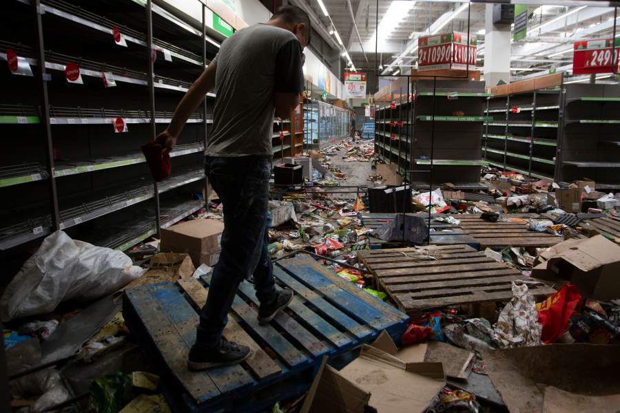 CHILE-CRISIS-LOOTING