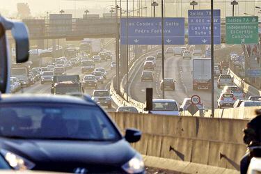 Alta congestion en Vespucio con Ruta 5 por protestas contra el TAG