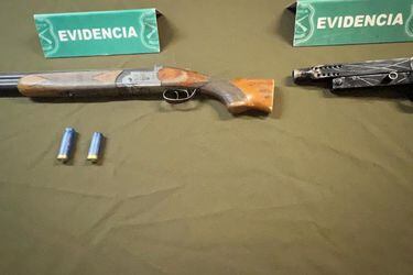 Conductor recibió un disparo de escopeta tras oponer resistencia a encerrona en La Pintana: Carabineros detuvo a uno de los sujetos