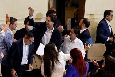 Un nuevo pacto entre oficialismo y derecha: la arremetida de Mirosevic para rediseñar acuerdo administrativo de la Cámara