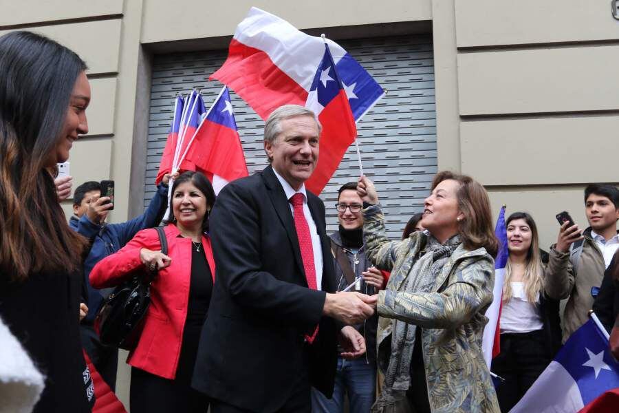 José Antonio Kast inscribe al Partido Republicano en el Servel