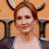 J.K. Rowling acude al debut de Animales Fantásticos 3 tras ausentarse del especial de Harry Potter