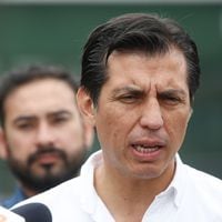 Alcalde Luis Astudillo apoya un despliegue militar “responsable”, pero afirma que no ha visto “mucha voluntad” del Ejército para capacitarse