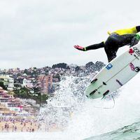 Reñaca da inicio al latinoamericano de surf con miras a Tokio 2020