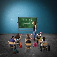 Profesores contra pantallas: el dilema del celular en la sala de clases