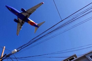 Compañías aéreas de EE.UU. advierten que el 5G podría afectar a los aviones