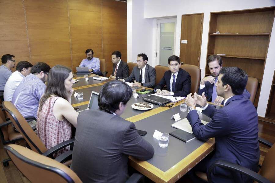 Imagen Reunión con oposición por RT-9