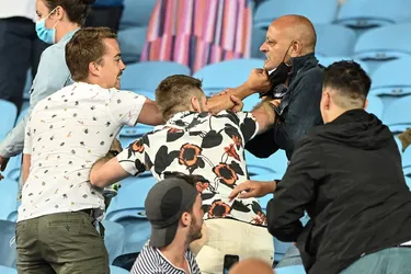 Las mascarillas encienden las gradas en el Abierto de Australia: tres expulsados tras pelea entre fanáticos