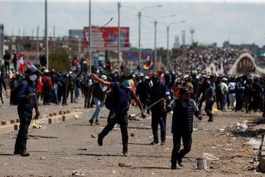 Presidenta Boluarte apela a la “paz” y la “calma” de los manifestantes en víspera de marcha sobre Lima