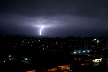 Actualizan alerta temprana preventiva por posibles tormentas eléctricas en la Región de Valparaíso