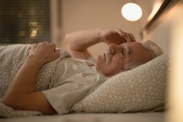 Cuál es la mejor temperatura para dormir cuando tienes más de 60 años