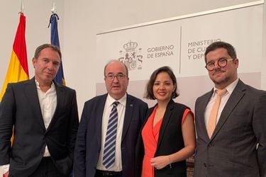 Ministra de las Culturas Carolina Arredondo visita España