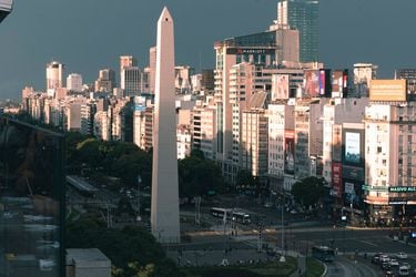 Actividad económica argentina crece más de lo esperado en marzo