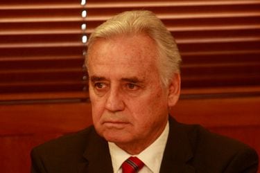 Justicia desestima querella del presidente de Clínica Las Condes, Alejandro Gil, por injurias en contra de exmédicos