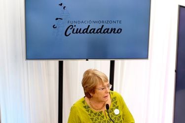 Bachelet se reúne con miembros del directorio y colaboradores de su fundación Horizonte Ciudadano