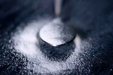 600 veces más dulce que el azúcar: descubren químico de popular endulzante de comidas que daña el ADN