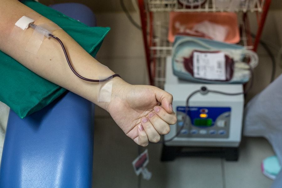 Centros de sangre advierten que los bancos “están al límite”