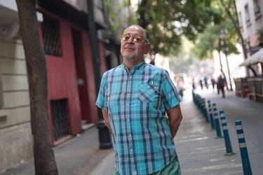 Carlos Iturra, escritor: “La dictadura de lo progre, el buenismo, la papilla intelectual, no tolera más que una manera de pensar”