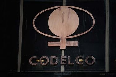 Gobierno de Piñera planea reforma a Codelco que incluye división por unidades geográficas
