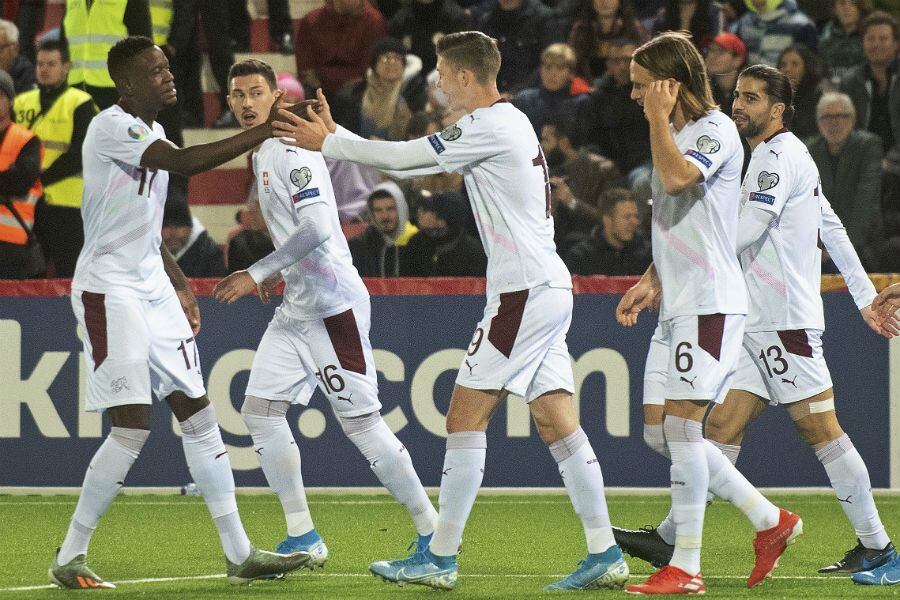 Suiza y Dinamarca se unen a la lista de clasificados a la Eurocopa La