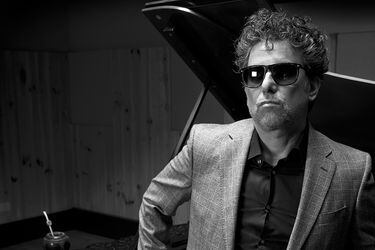 “Mil horas”: la historia de la canción que dejó esperando a Calamaro