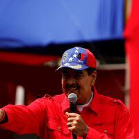Maduro dice a venezolanos migrantes que “tienen que regresar” y que “la patria los espera y los necesita”