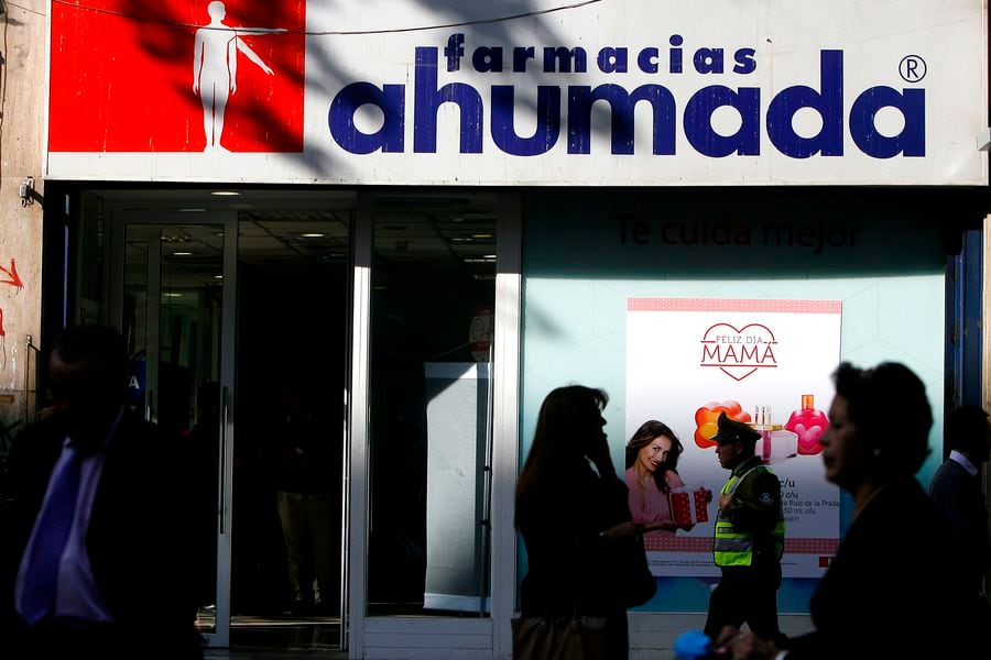 Farmacias Ahumada vuelve a manos chilenas: inversionistas liderados por Larrain Vial compran la empresa al gigante Walgreens Boots