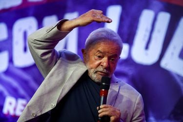 Lula llama a partidarios a salir a las calles para ganar elecciones de octubre y crítica a Bolsonaro por utilizar al Ejército