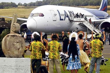 Latam retomará viajes comerciales a Rapa Nui con tres vuelos semanales